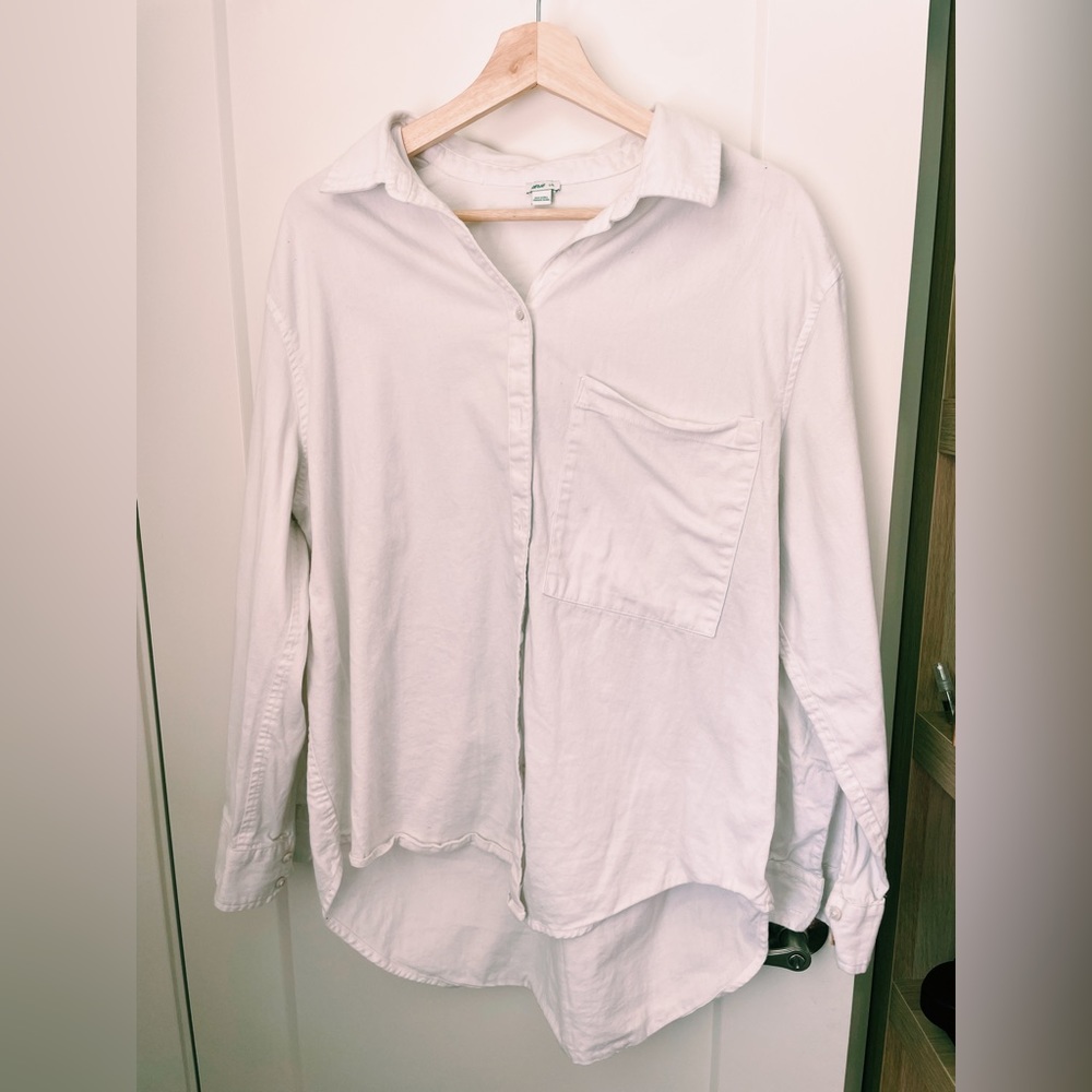 White Aerie Boyfriend Fit Oxford Style Shirt